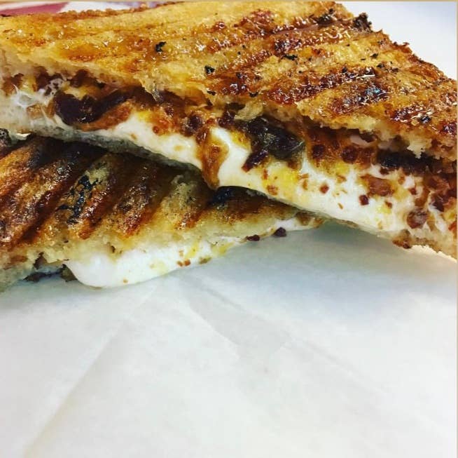 Eat This Yum -   Balsamic Caramelized Onions Spread: 2.5 oz